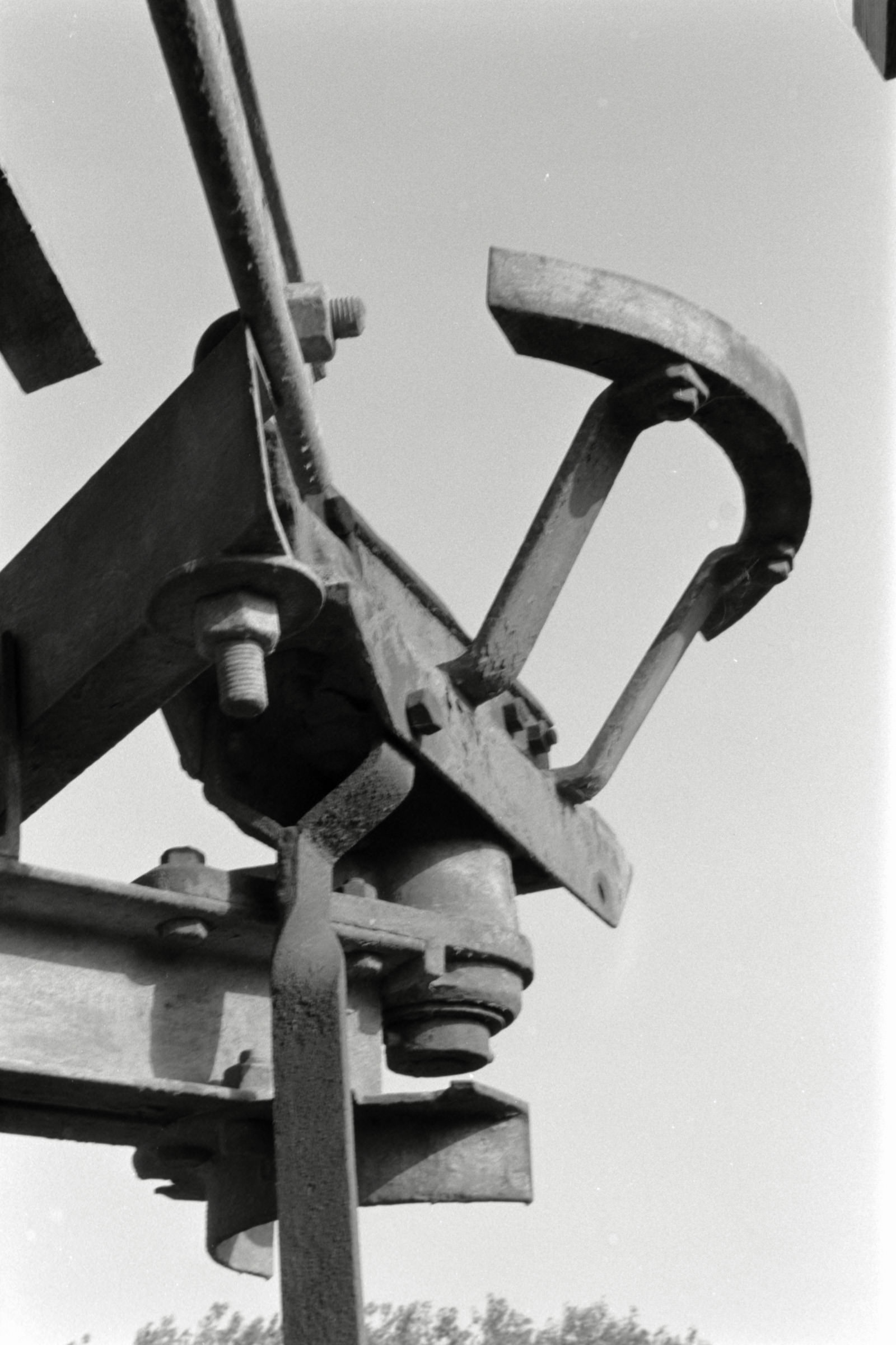 AHP F1991 09 006 sc250507 img11 NLP